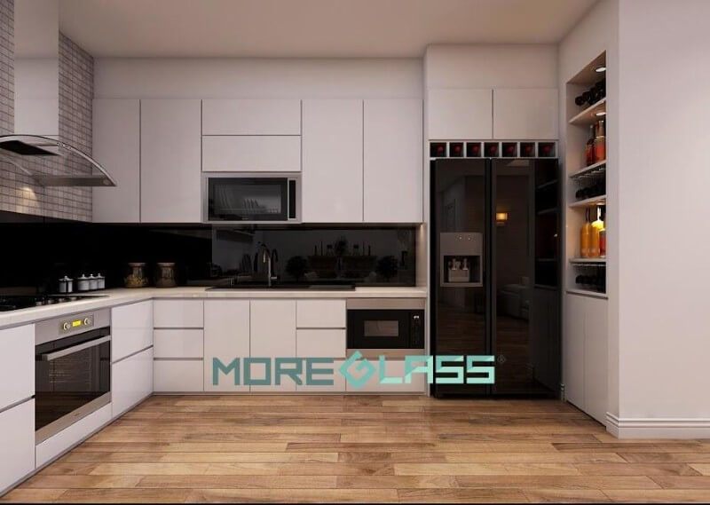 Sắp xếp mẫu kính ốp bếp màu đen cổ điển, sang trọng cho phòng bếp chung cư, nhà ở, biệt thự. Thiết kế phòng bếp, tủ bếp đẹp
