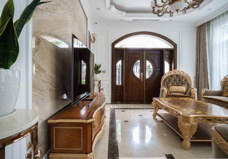 Cửa gỗ 4 cánh khung vòm sang trọng chất gỗ Lim Nam Phi hảo hạng